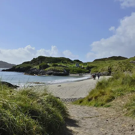 Derrynane & Holiday Homes 3*