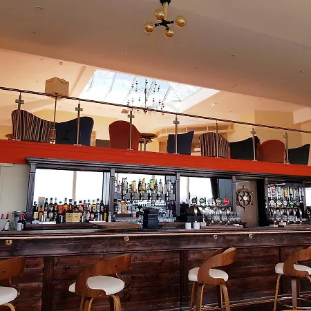 Hotel Derrynane & Holiday Homes 3*